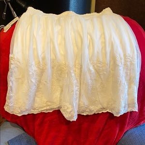 Lace knee length skirt NWT